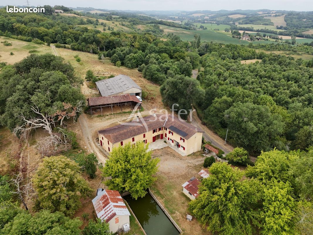 Maison 12 pièces 568 m² · à Marciac · 568 m² · 367 900 €
