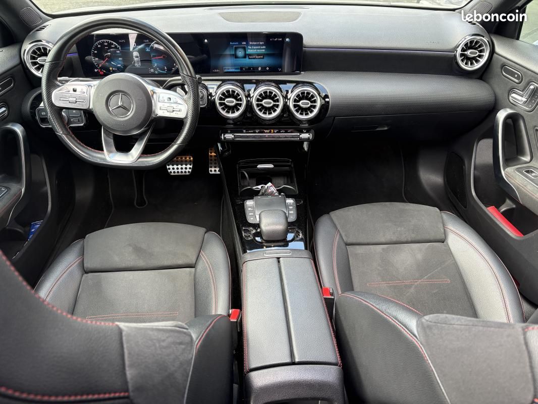 Mercedes Classe A A200D moteur mercedes pack AMG ( éclairage d'ambiance, Toit Ouvrant, Siège élec... (image 3)