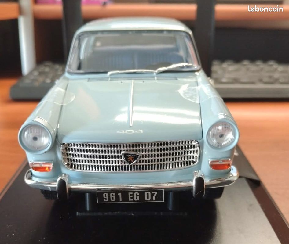 NOREV PEUGEOT 404 VERTE TURQUOISE N° 51 1/43 BOITE CRISTAL