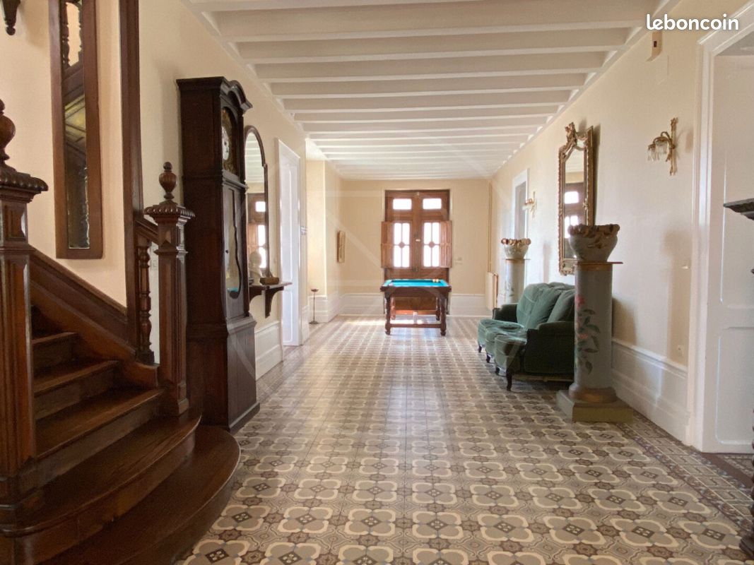Propriété 14 pièces 375 m² (image 5)