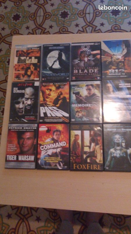 Lot de DVD 31 (image 1)
