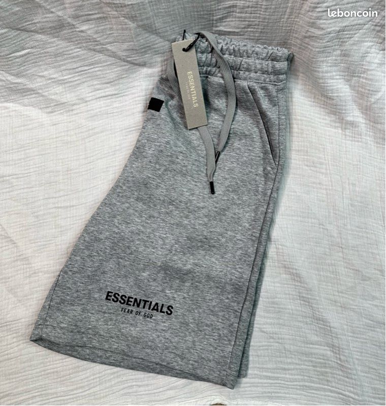 Short essentiels (image 1)