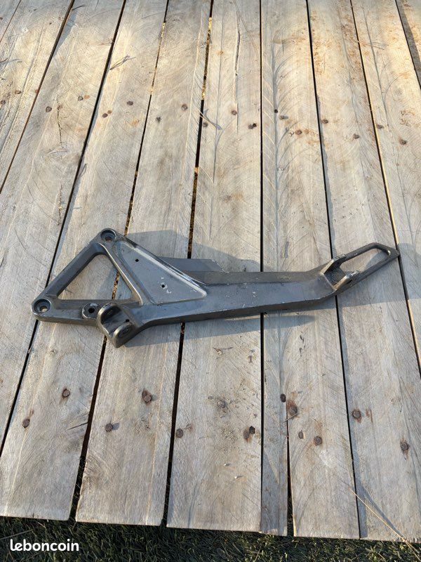 Platine cale pied Hornet (image 1)