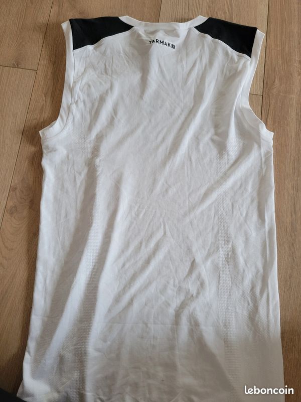 T-shirt sans manches de basket Vêtements