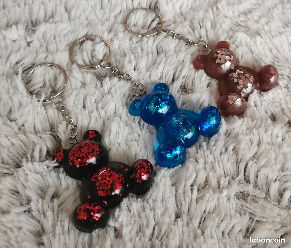 Porte-clés en résine fait à la main avec paillettes / Cadeau d’ours en résine époxy / Cadeau (image 4)