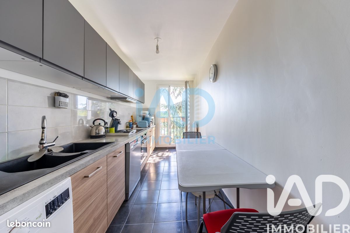 Appartement 3 pièces 73 m² · à Chevilly-Larue · 73 m² · 249 000 €