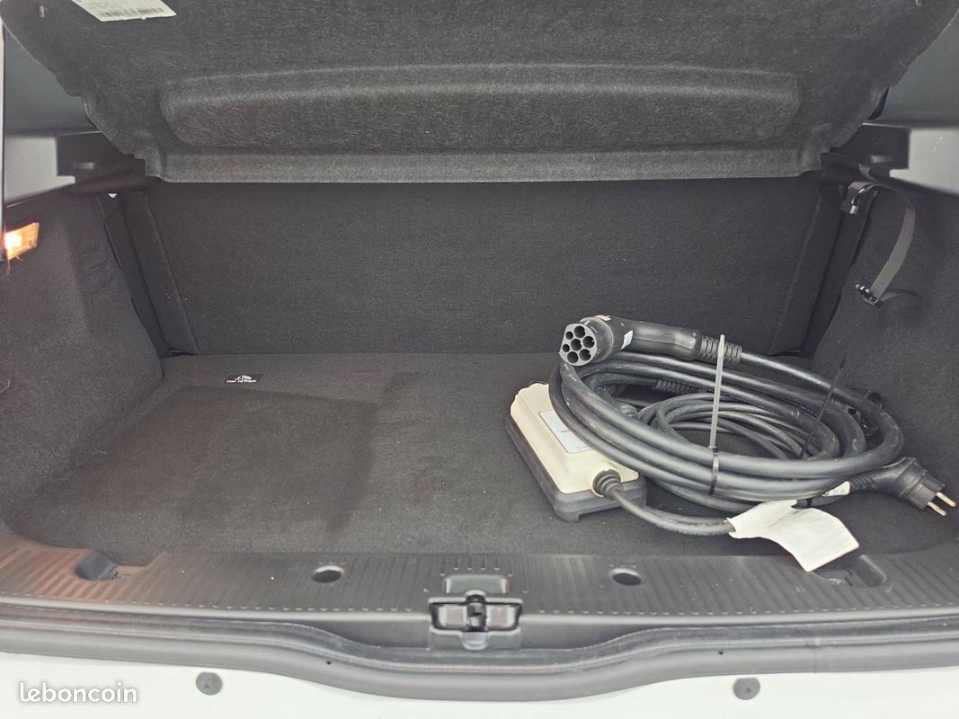 RENAULT Twingo III E-Tech Authentic (image 18)