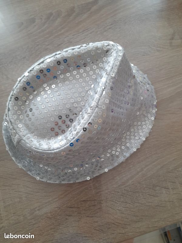 Chapeau pailleté argent (image 1)