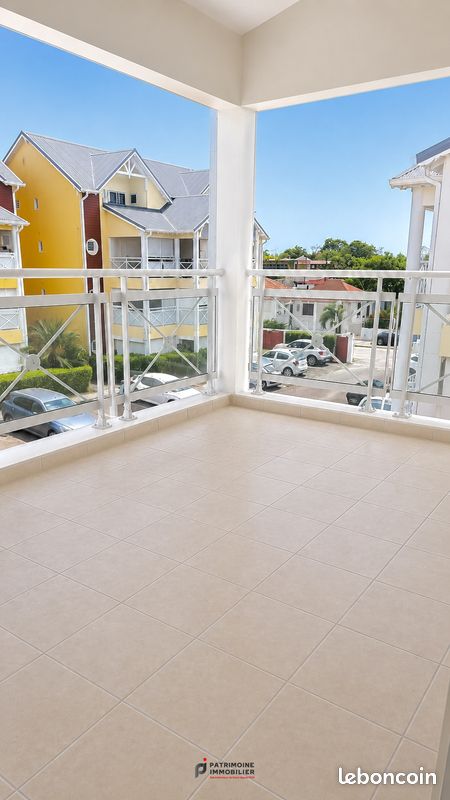 Appartement 3 pièces 59 m² · à Saint-François · 59 m² · 890 €/mois