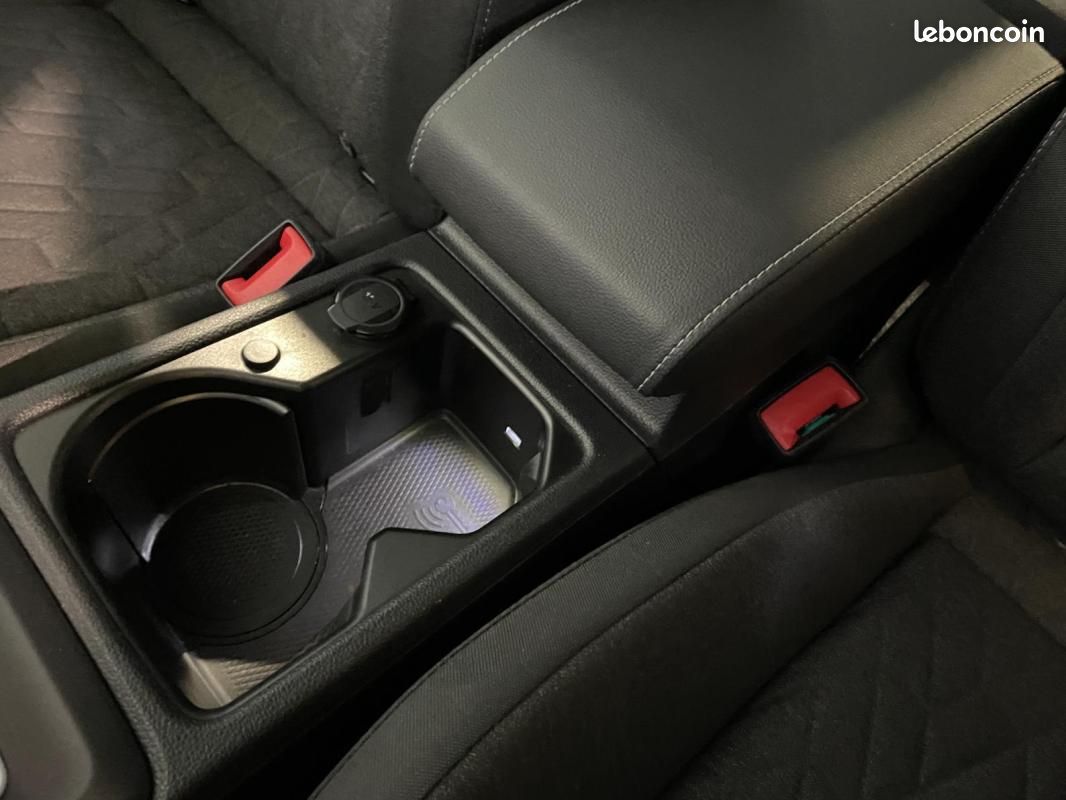 Volkswagen Golf 2.0 TDI 116 BVM6 Life Plus (image 32)