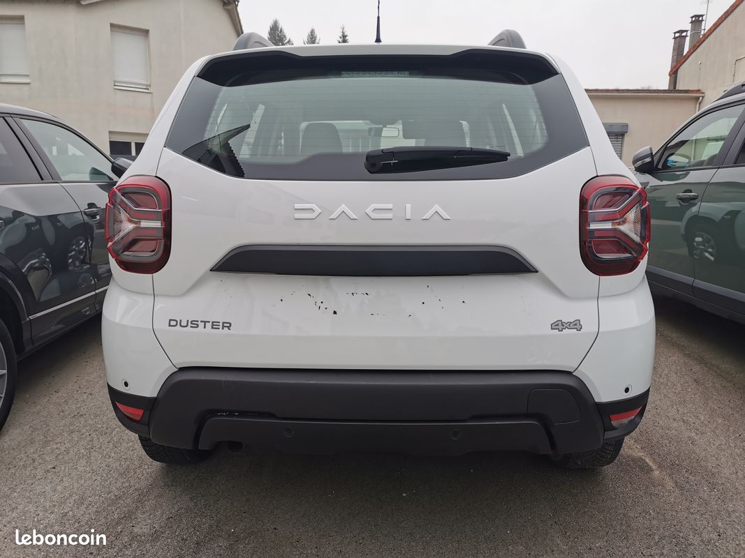 Dacia duster 4x4 1.5 blue dci 115 cv expression (image 2)