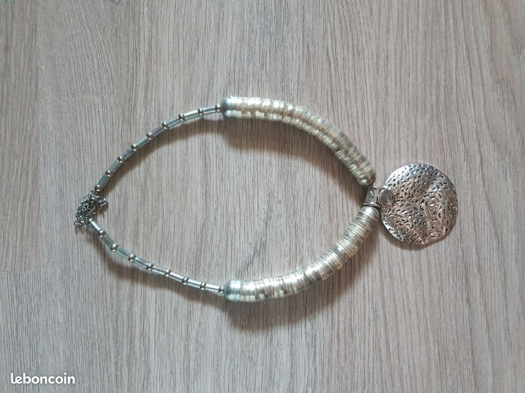 Collier fantaisie (image 5)