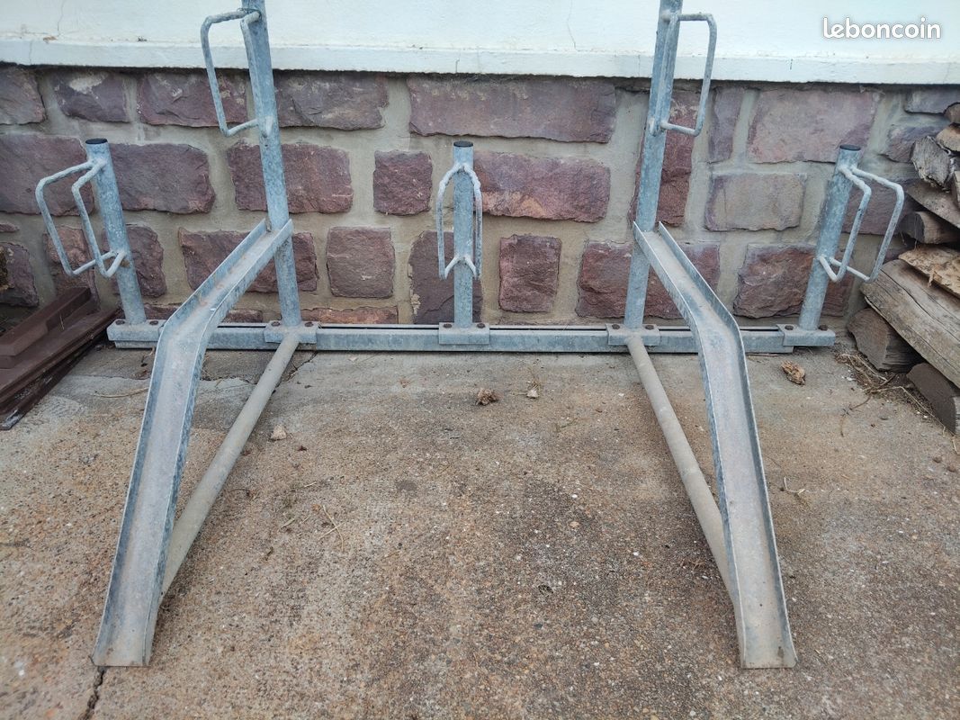 Râtelier porte vélo et scooter (image 1)