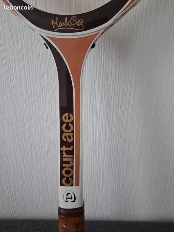Raquette de tennis vintage années 30 bois d'écaillage flèche modèle BC raquette