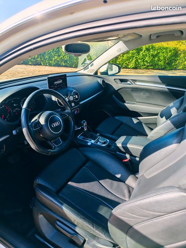 AUDI A3 1.8 TFSI S-LINE 180Ch s-tronic Toit Ouvrant Caméra/Radar Av/Ar Regul/Limit Bluetooth (image 3)