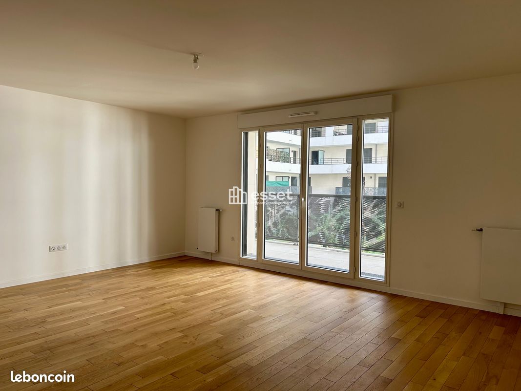 Appartement 2 pièces 52 m² · à Courbevoie · 52 m² · 1 410 €