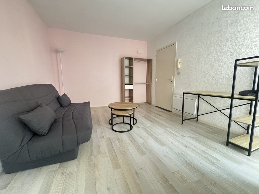 Appartement 1 pièce 30 m² · à Montluçon · 30 m² · 345 €