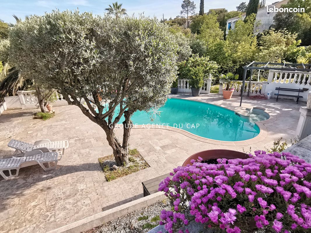 Maison 7 pièces 155 m² · à Fréjus · 155 m² · 895 000 €