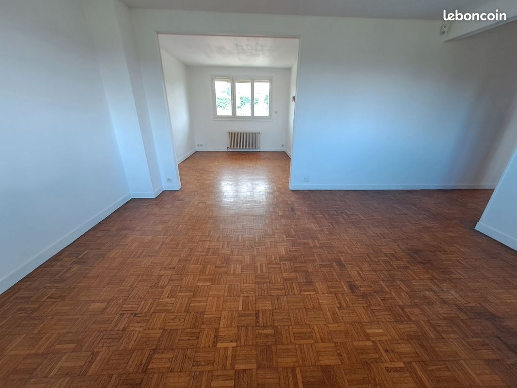 Appartement 4 pièces 77 m² · à Sainte-Geneviève-des-Bois · 77 m² · 940 €