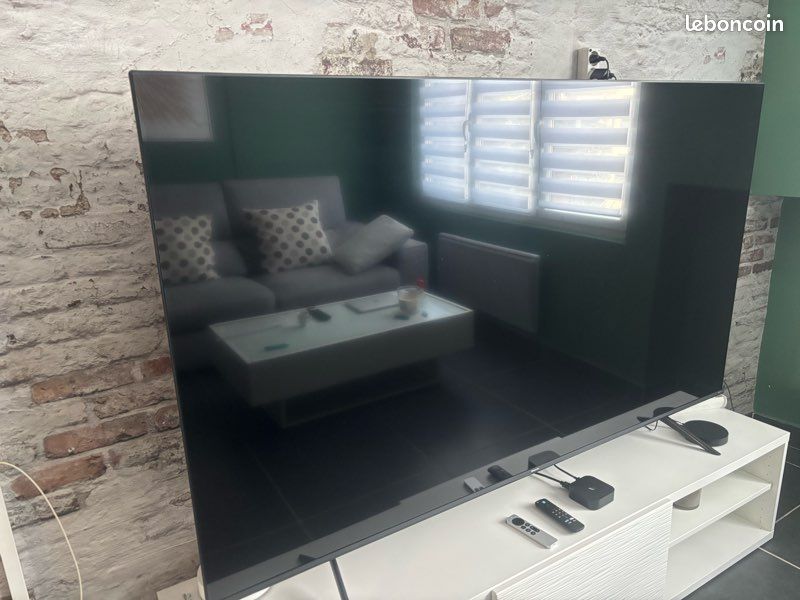 Télévision 75 pouces Hisense 4 k (image 1)