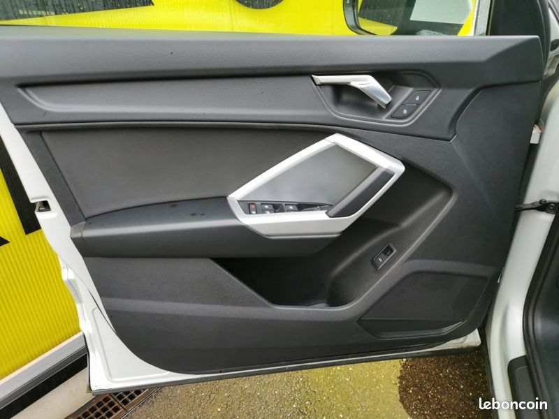 Audi Q3 Sportback 35 TDI 2.0 150 ch S-tronic7 Coffre électrique Att (image 19)