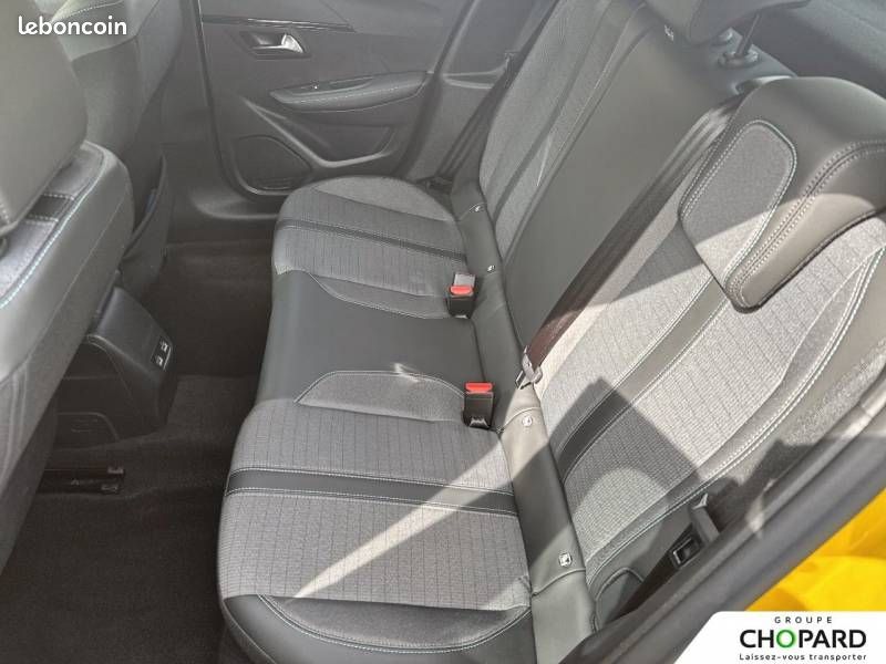 Peugeot 208 PureTech 100 S&S BVM6 Allure Pack (image 18)