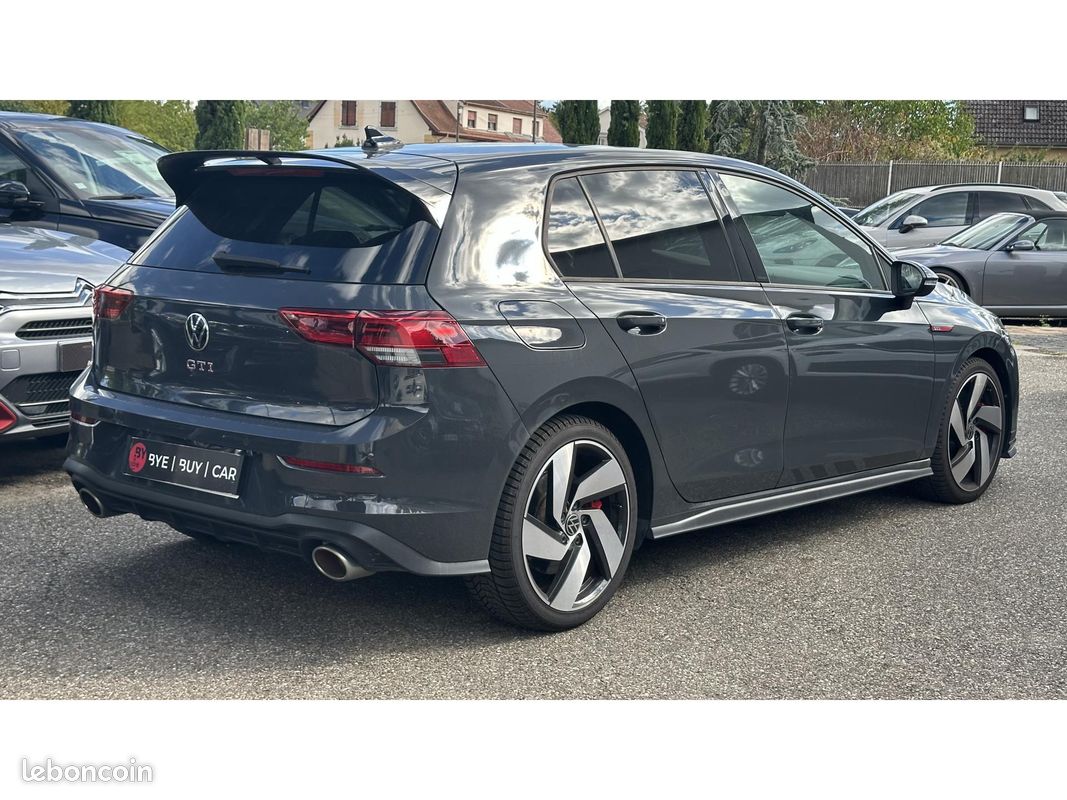 VOLKSWAGEN GOLF 2.0 TSI - 300 - BV DSG 7 VIII BERLINE GTI Clubsport PHASE 1 (image 9)