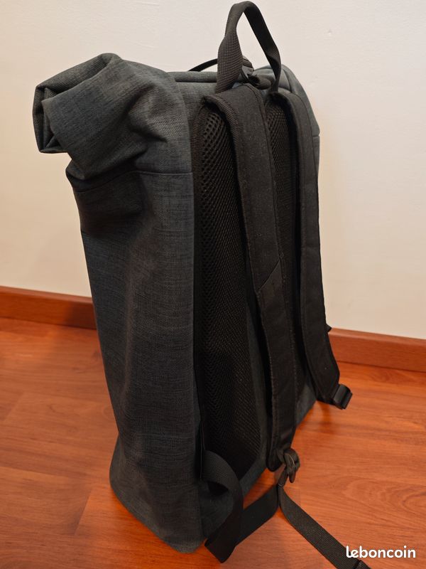 Sac à dos roll-top imperméable - HALFAR - neuf - 12l (image 2)