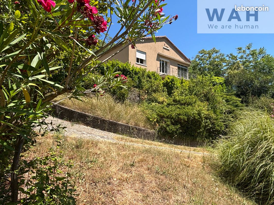 Maison 8 pièces 140 m² · à Alès · 140 m² · 308 000 €