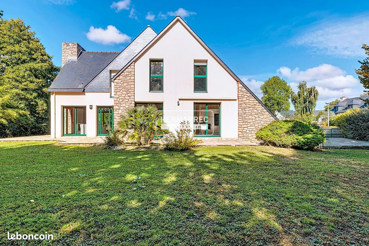 Maison 7 pièces 222 m² · à Saint-Grégoire · 222 m² · 1 039 000 €