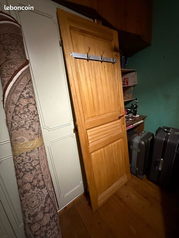Porte en pin (image 1)