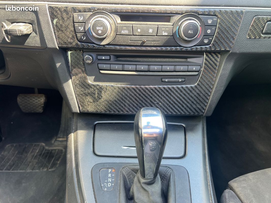 BMW SERIE 3 COUPE E92 LCI 320d 184ch PACK M Steptronic A MOTEUR CHANGE 13 000KM + TOIT OUVRANT (image 19)