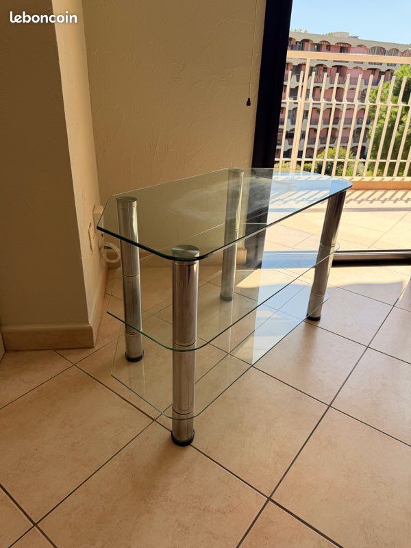 Petite table en verre (image 1)