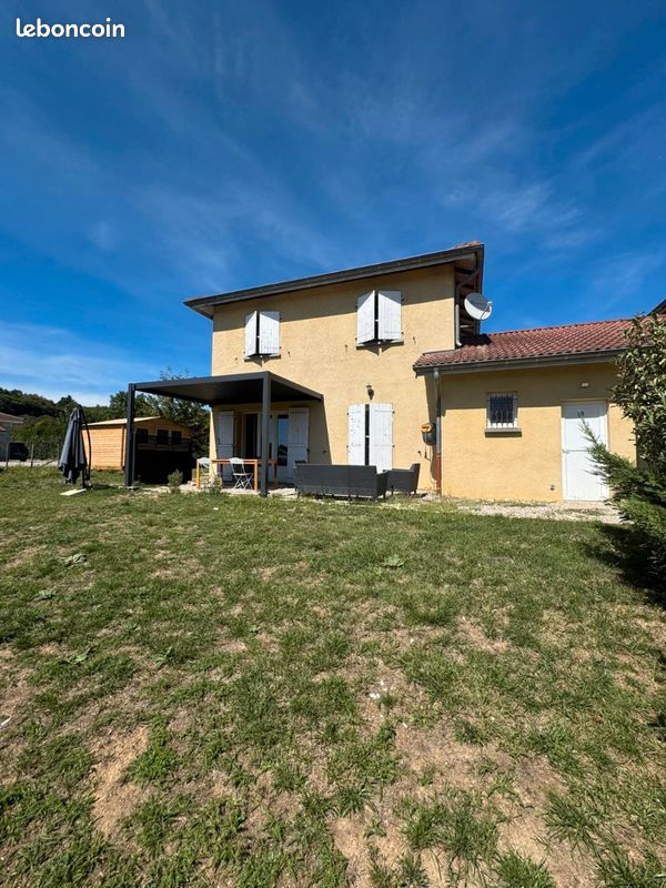 Maison 5 pièces 89 m² · à Châbons · 89 m² · 259 000 €