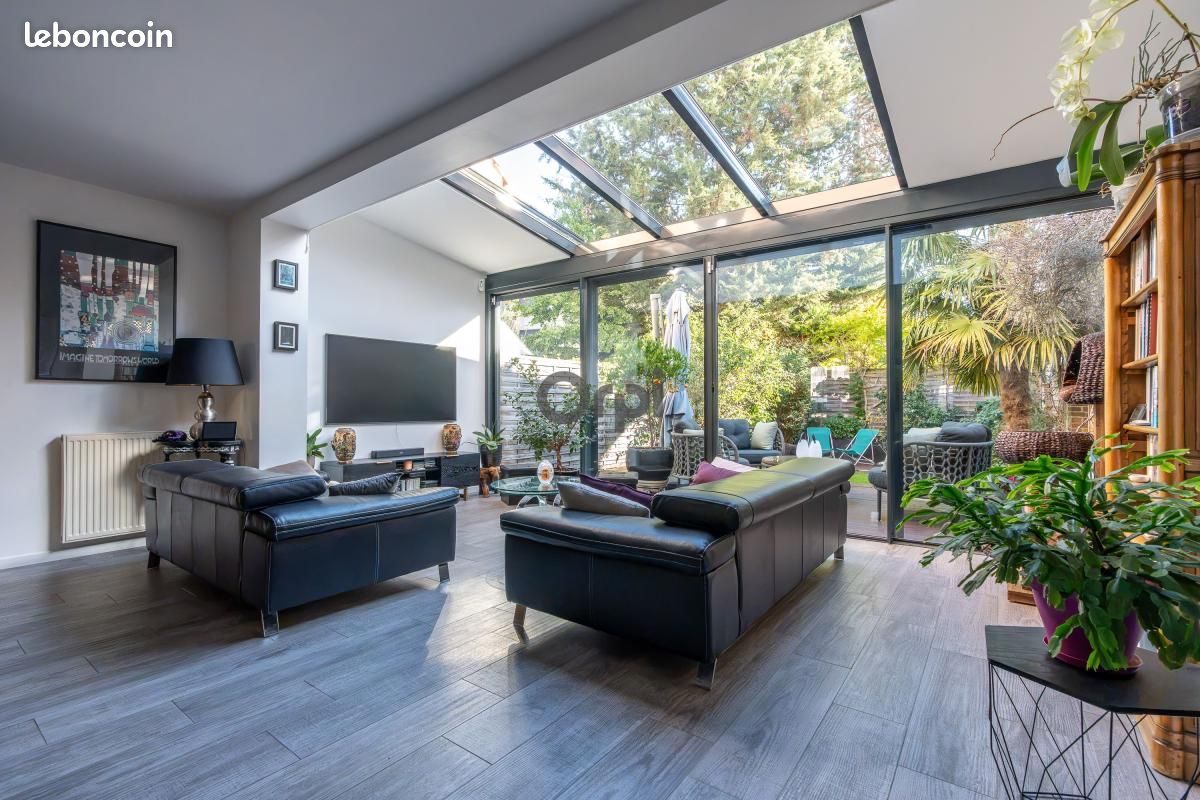 Maison 5 pièces 124 m² · à Châtenay-Malabry · 124 m² · 690 000 €