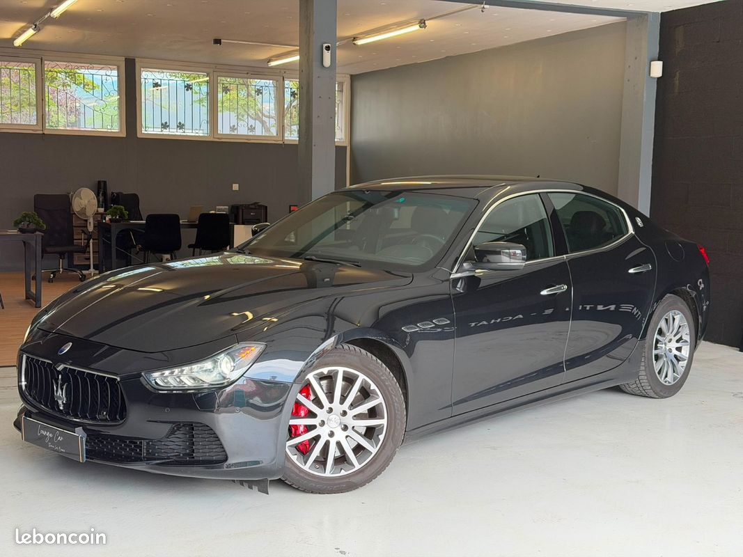 Maserati ghibli 3.0 v6 275 d a / entretien complet / set roue hiver / garantie 6 mois (image 3)