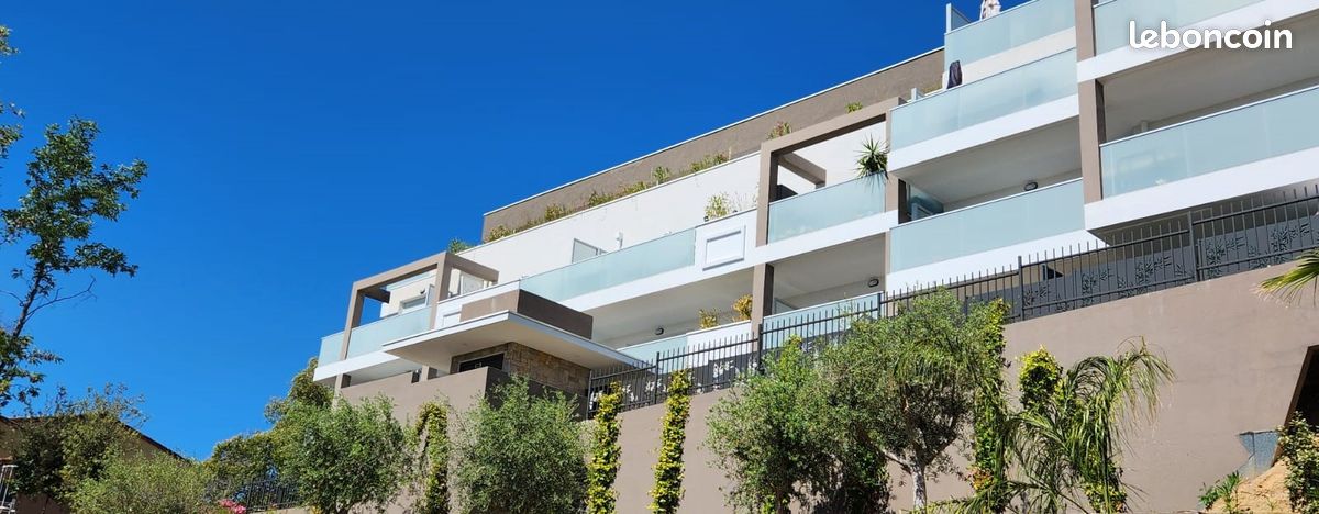 Appartement 4 pièces 81 m² · à Grasse · 81,4 m² · 359 000 €