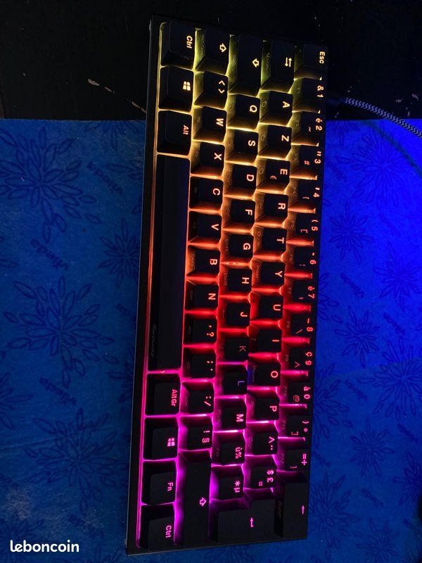 Mini clavier gamer RGB Ducky one 2 mini (image 2)