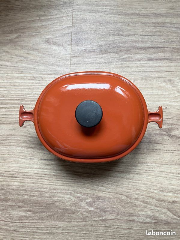 Cocotte N° 23 Le Creuset En Fonte Émaillée Orange Design Enzo Mari