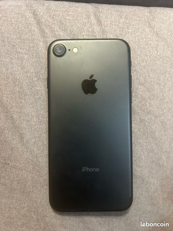 IPhone 7 (image 2)