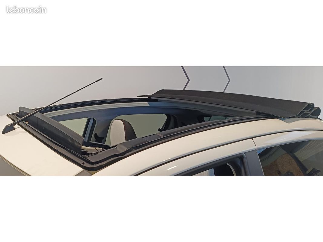 CITROEN C1 AIRSCAPE SHINE 1.0i VTi 72 ch Toit ouvrant + Camera (image 10)