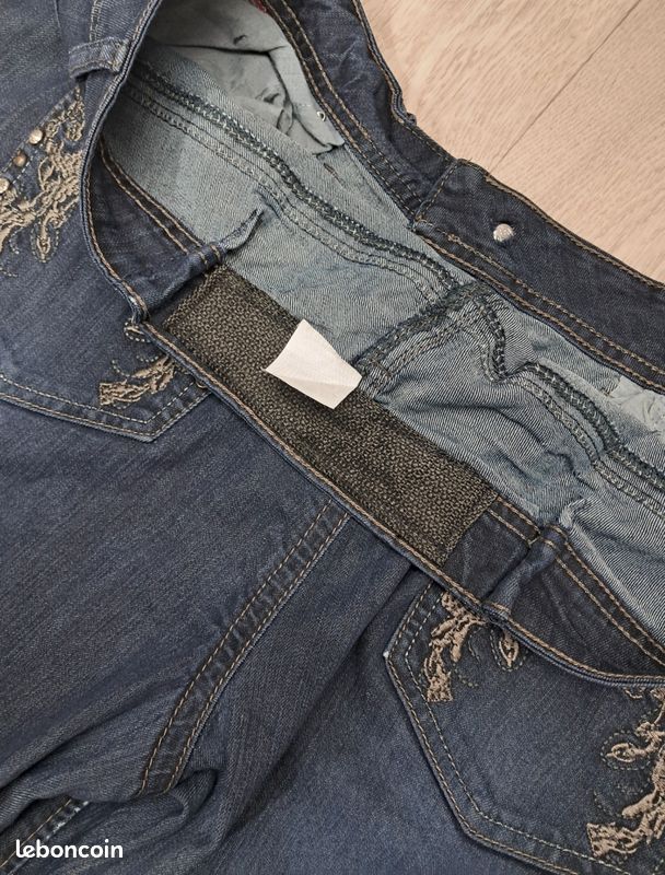 Jean Vintage Y2K Brodé Crown Holder - Taille 38, Bleu, Très Bon état, Style Rétro