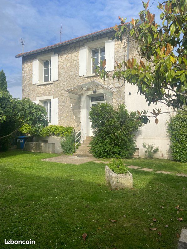 Maison 6 pièces 140 m² · à Saintes · 140 m² · 410 000 €