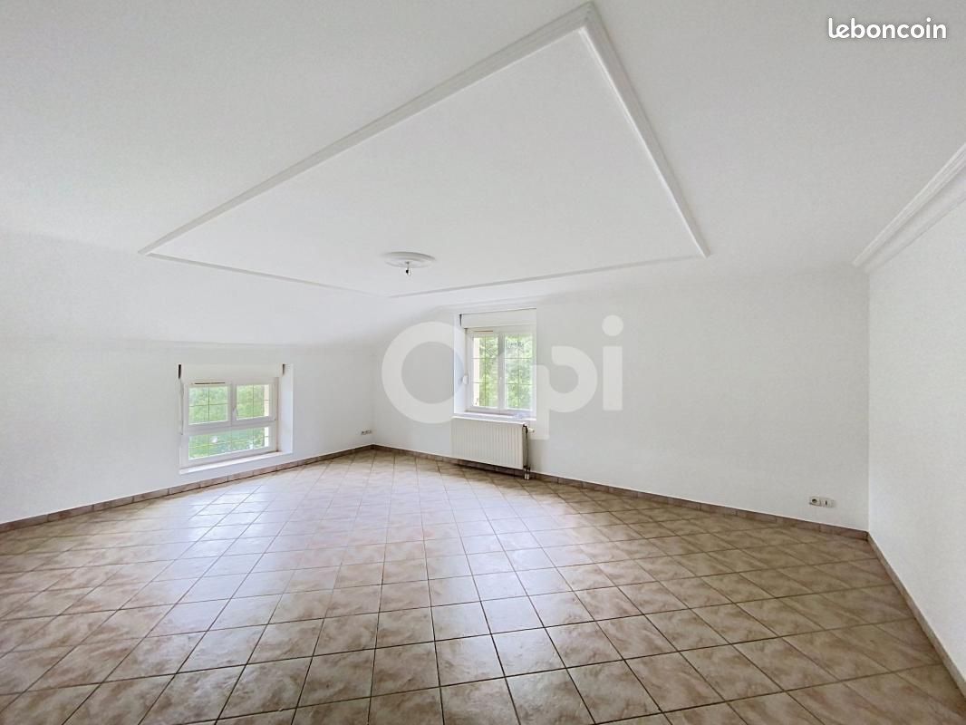 Appartement 4 pièces 109 m² · à Neufchâteau · 109 m² · 580 €/mois