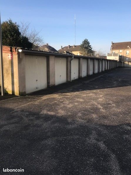Garage/box Hagondange · 80 €/mois