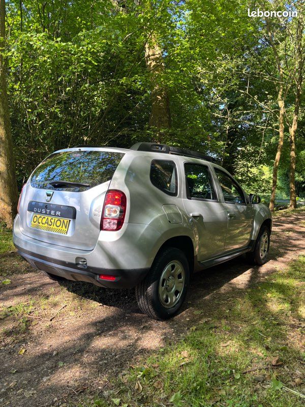 Dacia Duster 4x4 Lauréate 110cv Dci (image 3)