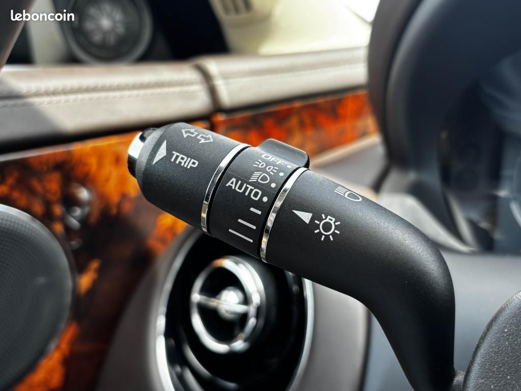 JAGUAR XJ Courte - 3.0 D V6 - 275ch - BVA 8 - Luxe Premium Phase 1 - Garantie 12 mois (image 19)