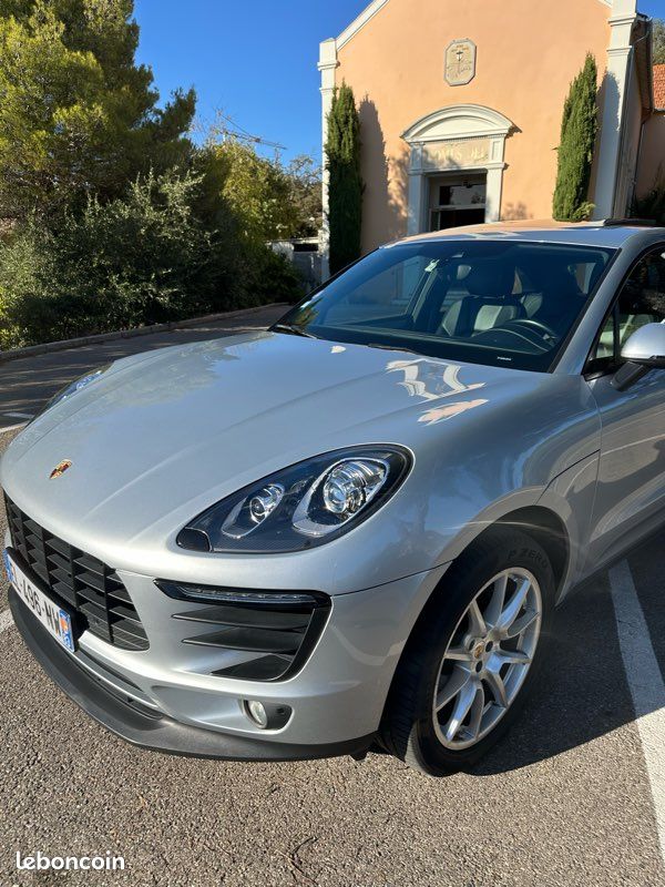 Porsche macan (image 1)