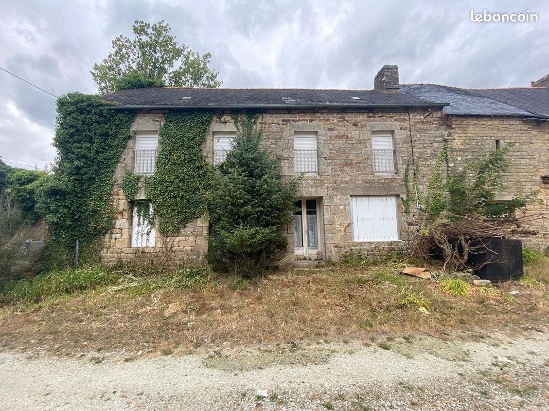 Maison 5 pièces 200 m² · à Le Mené · 200 m² · 80 000 €