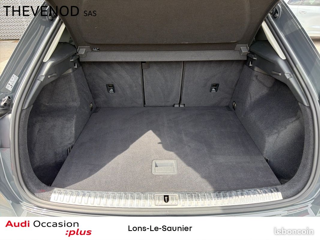 AUDI Q3 35 TFSI 150 ch S tronic 7 Limited (image 18)